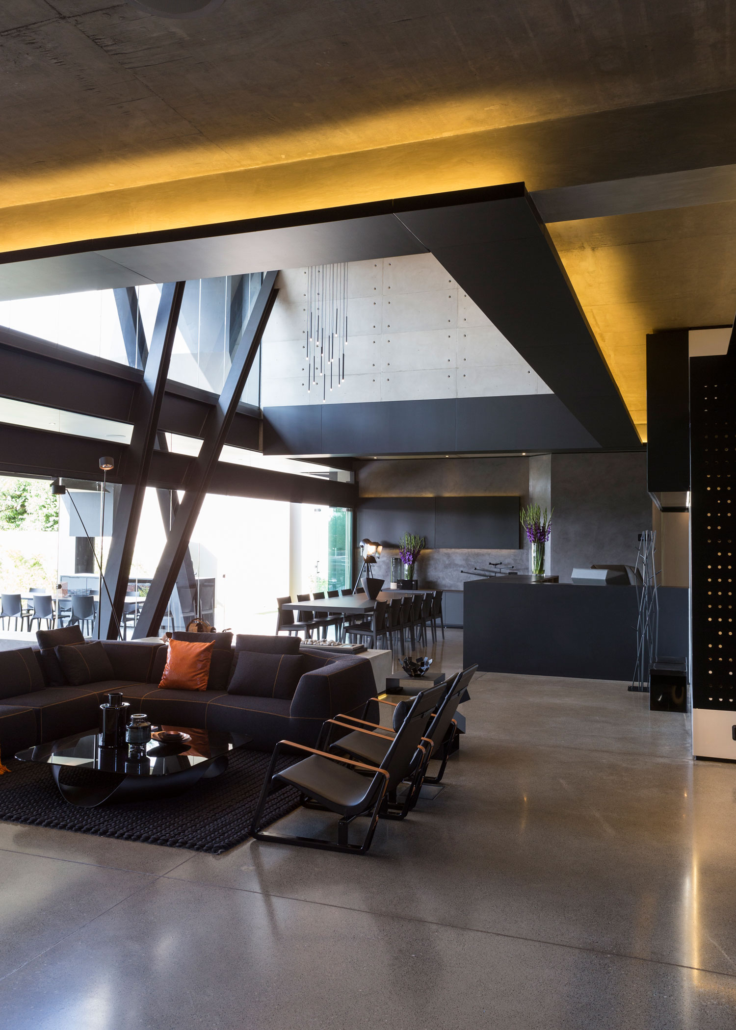 A Spacious Modern Home Made of Steel, Glass and Concrete in Bedfordview by Nico van der Meulen Architects (7)