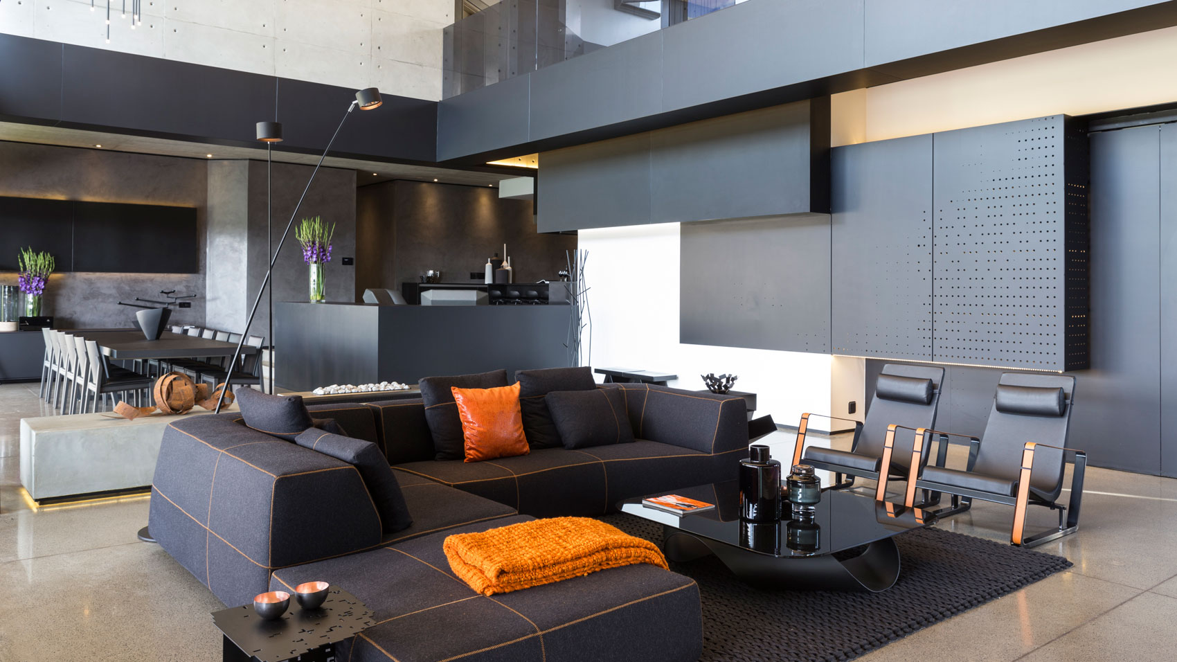 A Spacious Modern Home Made of Steel, Glass and Concrete in Bedfordview by Nico van der Meulen Architects (8)
