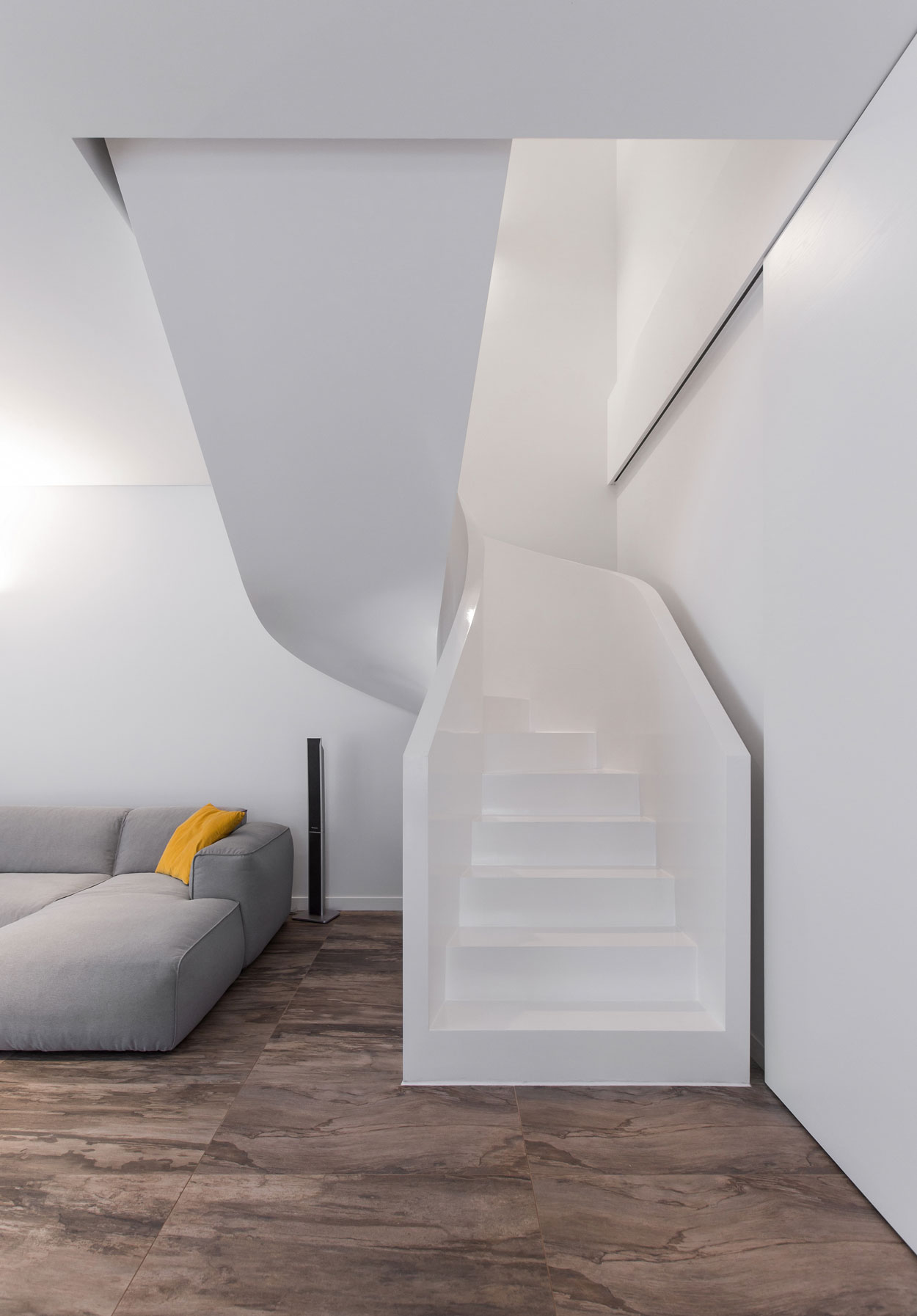 A Spacious Semi-Detached House with Minimalist Interior in Vilnius by YCL Studio (7)