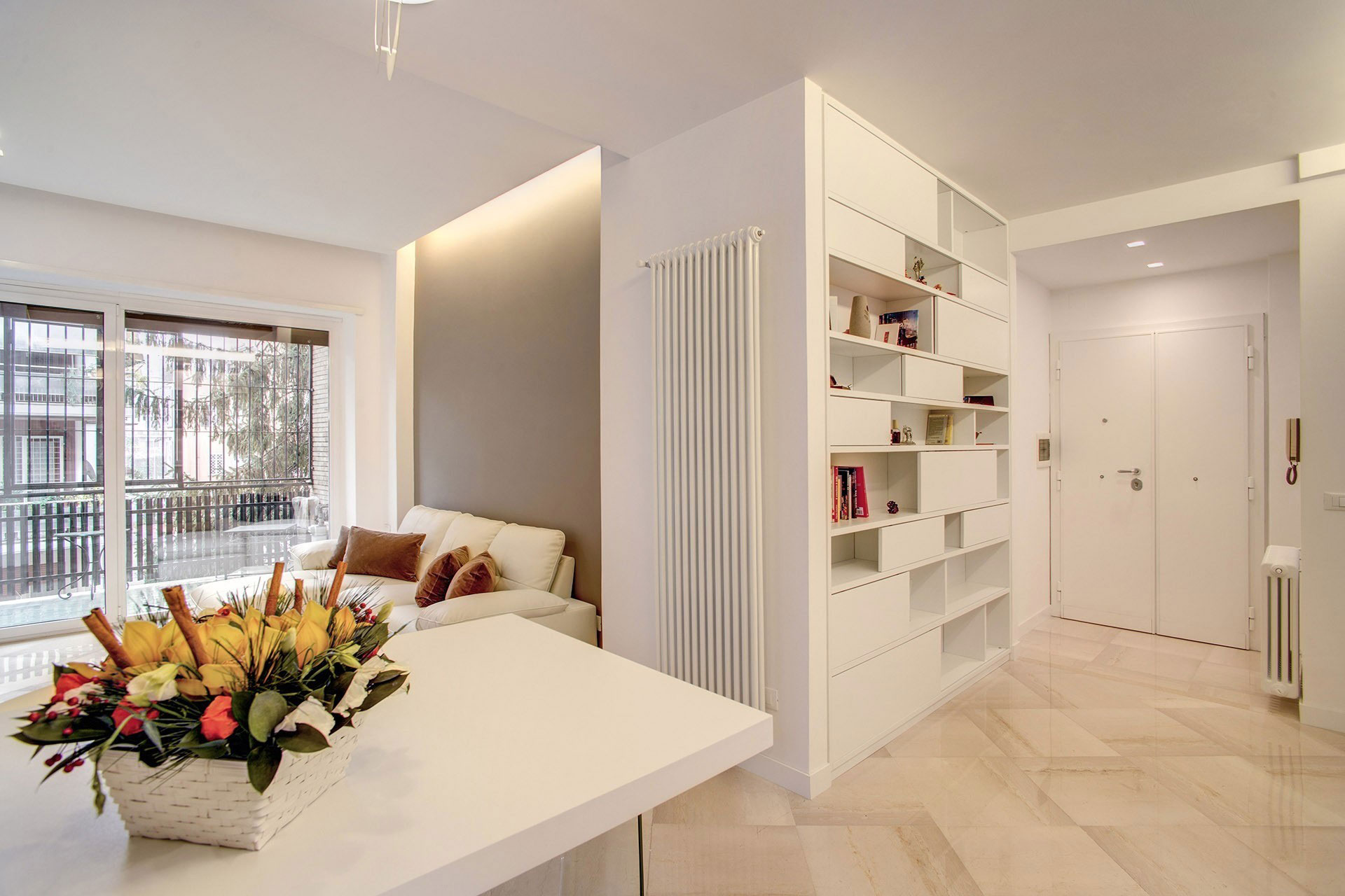 A Spacious, Stylish and Bright Contemporary Apartment in Rome, Italy by MOB ARCHITECTS (1)