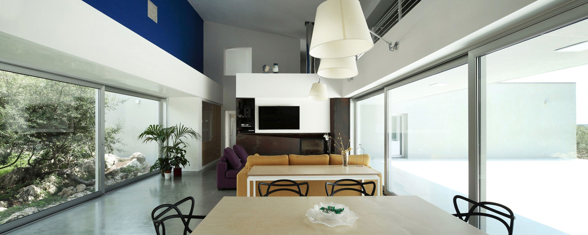 A Spacious and Bright Home Surrounded by a Rocky Landscape in Syracuse, Italy by Fabrizio Foti architetto (15)