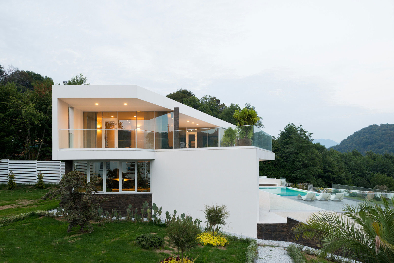 A Spacious and Elegant Contemporary Home in the Mountains near Sochi, Russia by Alexandra Fedorova (23)
