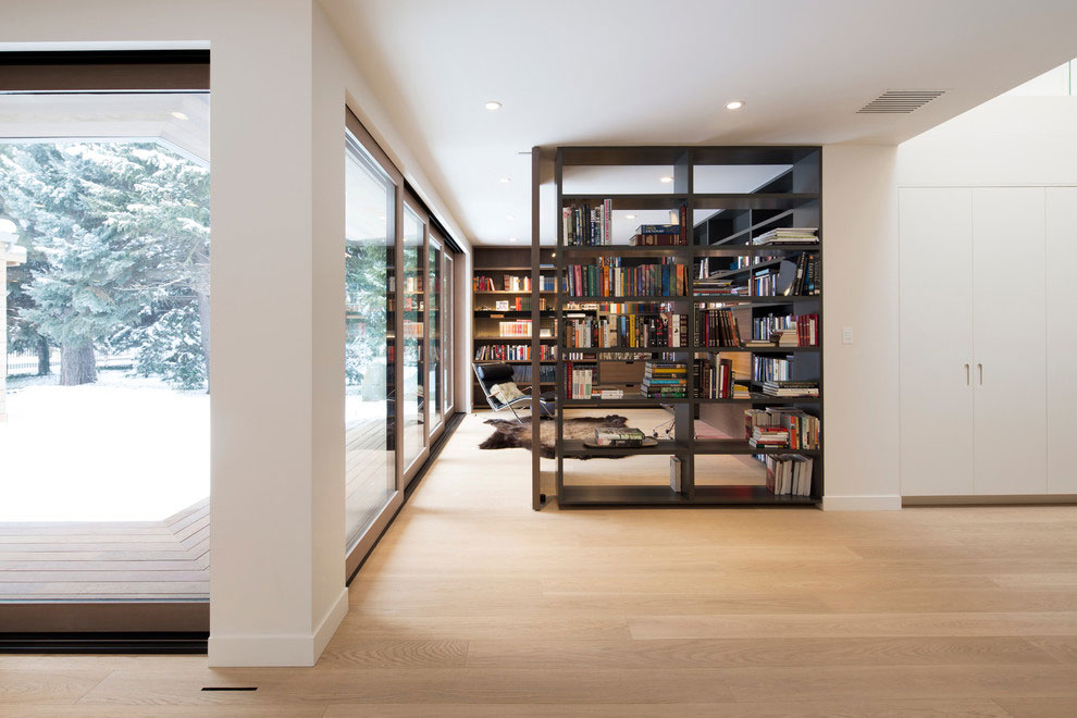A Spacious and Luminous Contemporary House in Salt Lake City by Lloyd Architects (16)