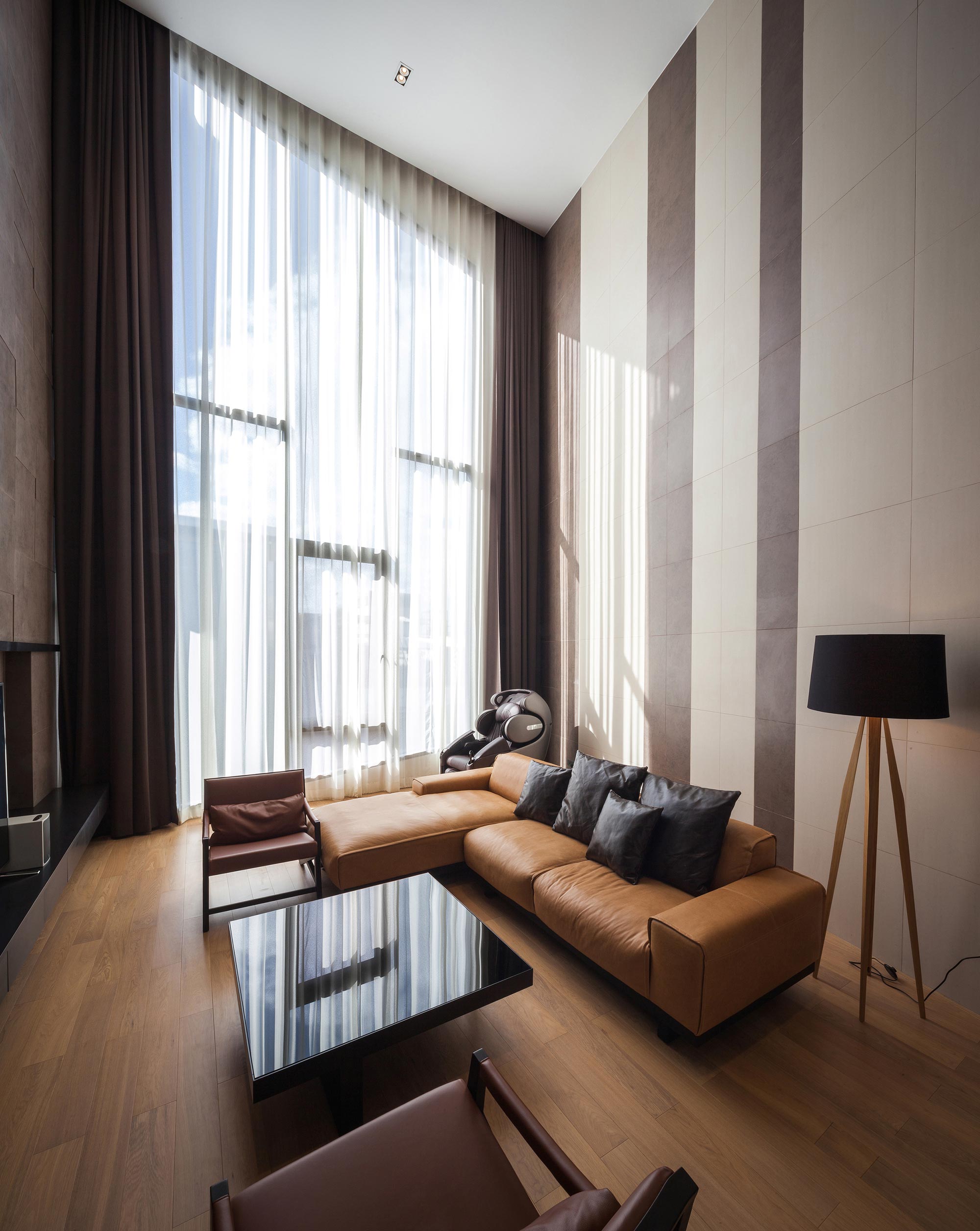 A Spacious and Stylish Modern House for a Big Family in Suriya Wong, Thailand by IDIN Architects (11)