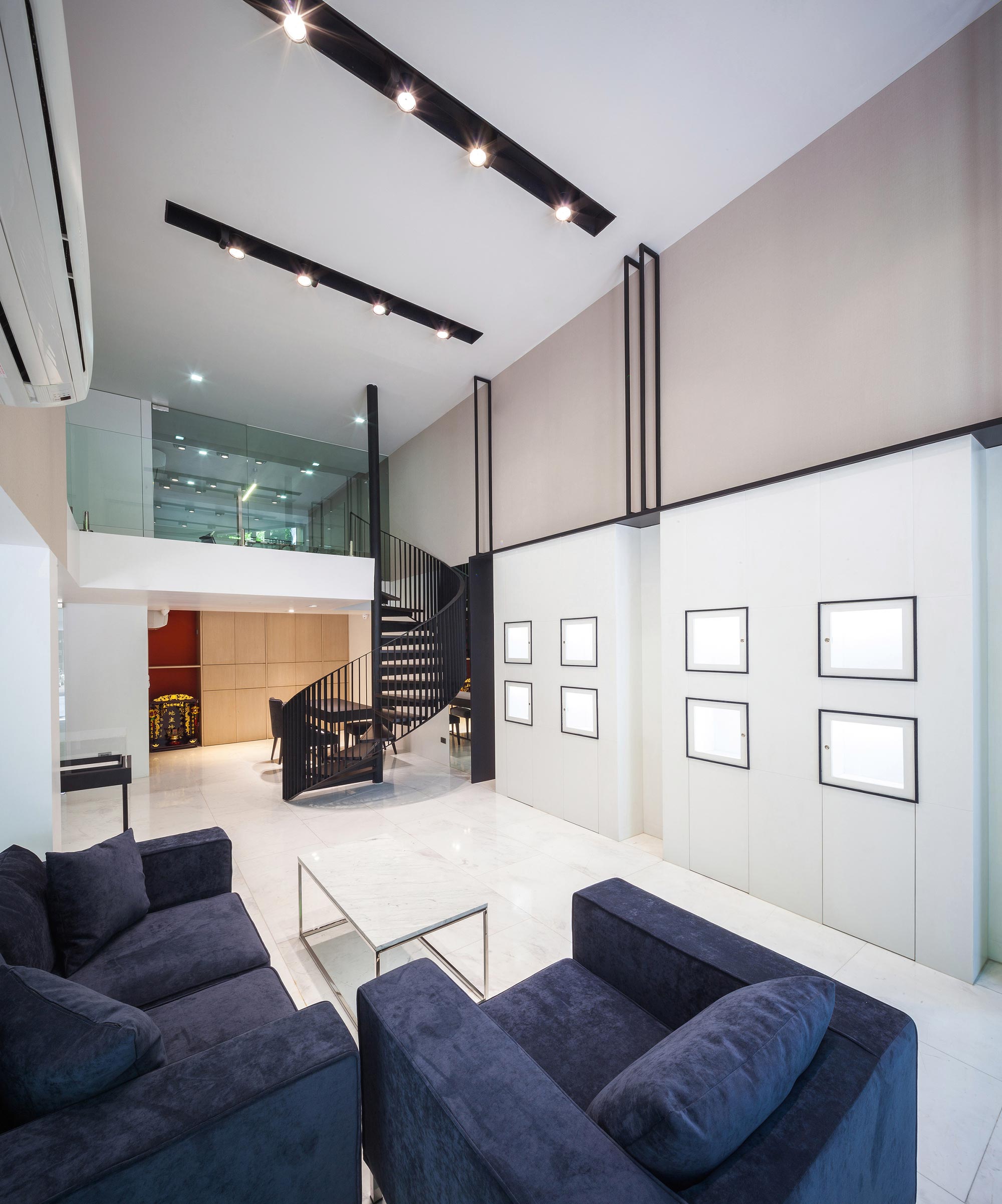 A Spacious and Stylish Modern House for a Big Family in Suriya Wong, Thailand by IDIN Architects (12)