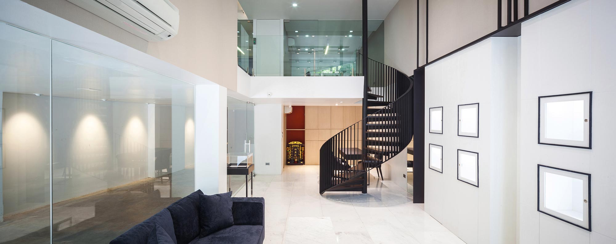 A Spacious and Stylish Modern House for a Big Family in Suriya Wong, Thailand by IDIN Architects (13)