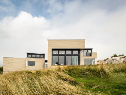 A Spacious and Unique Contemporary Home for a University Researcher in Halifax by Omar Gandhi Architect (1)