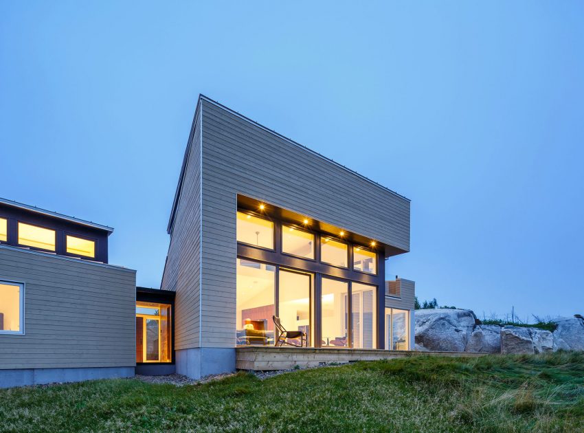 A Spacious and Unique Contemporary Home for a University Researcher in Halifax by Omar Gandhi Architect (13)