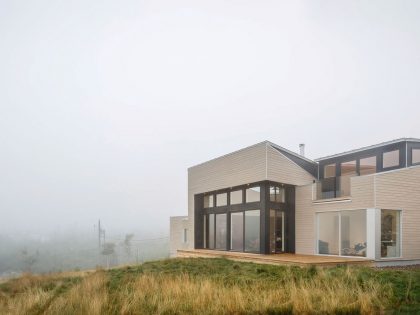 A Spacious and Unique Contemporary Home for a University Researcher in Halifax by Omar Gandhi Architect (3)