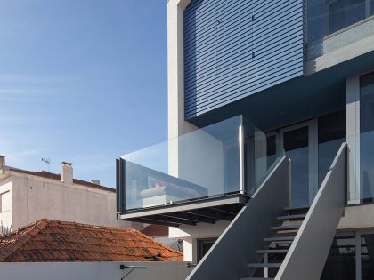 A Spectacular Contemporary Home With Magnificent Views in Gafanha da Encarnação by RVdM Arquitectos (4)