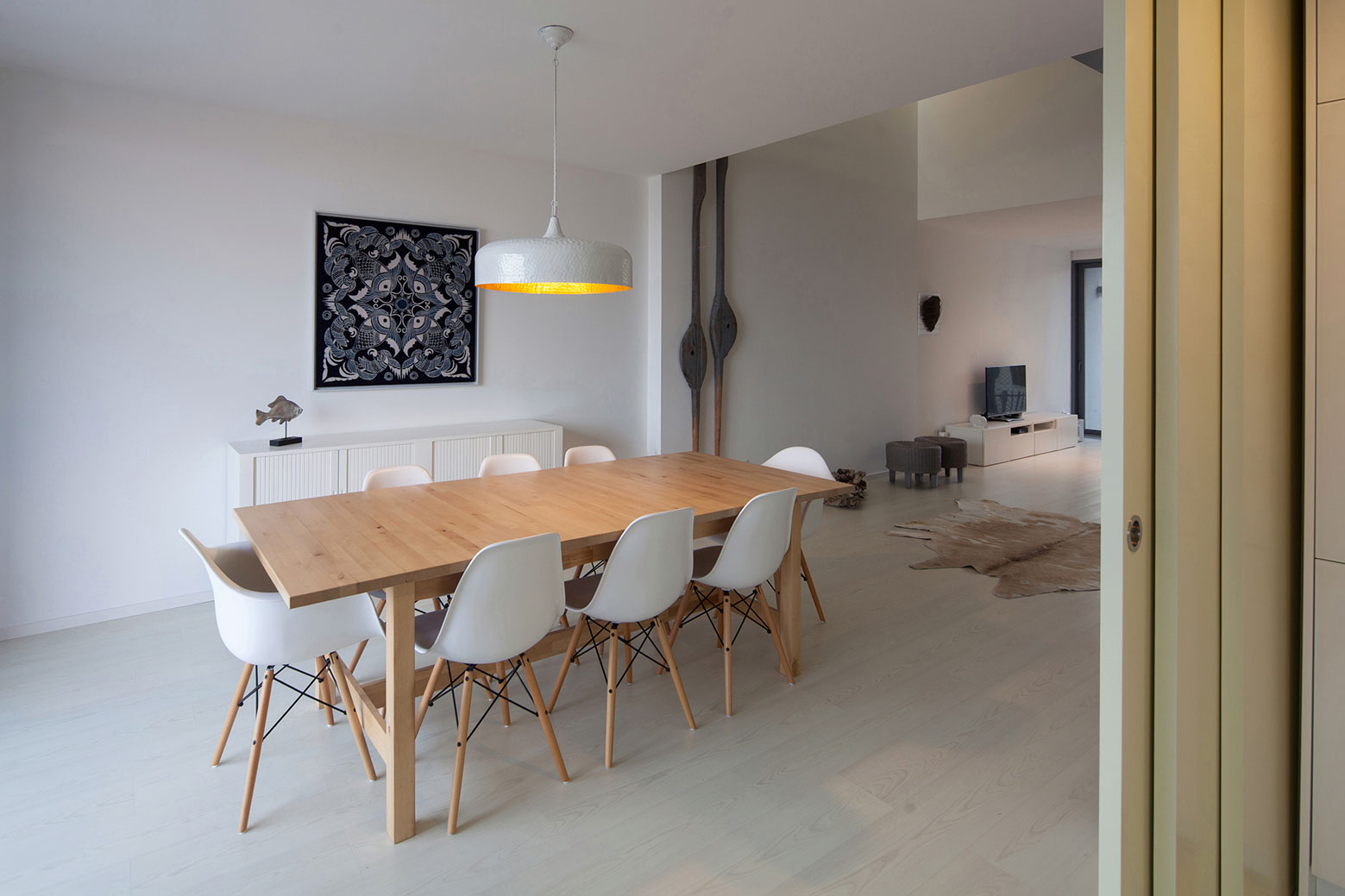 A Spectacular Contemporary Home With Magnificent Views in Gafanha da Encarnação by RVdM Arquitectos (9)