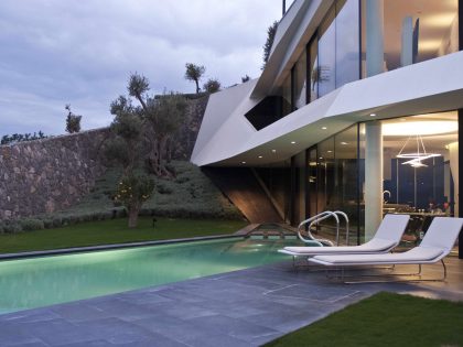 A Striking Contemporary Home Overlooking the Hebil Bay in Bodrum, Turkey by Aytaç Architects (4)