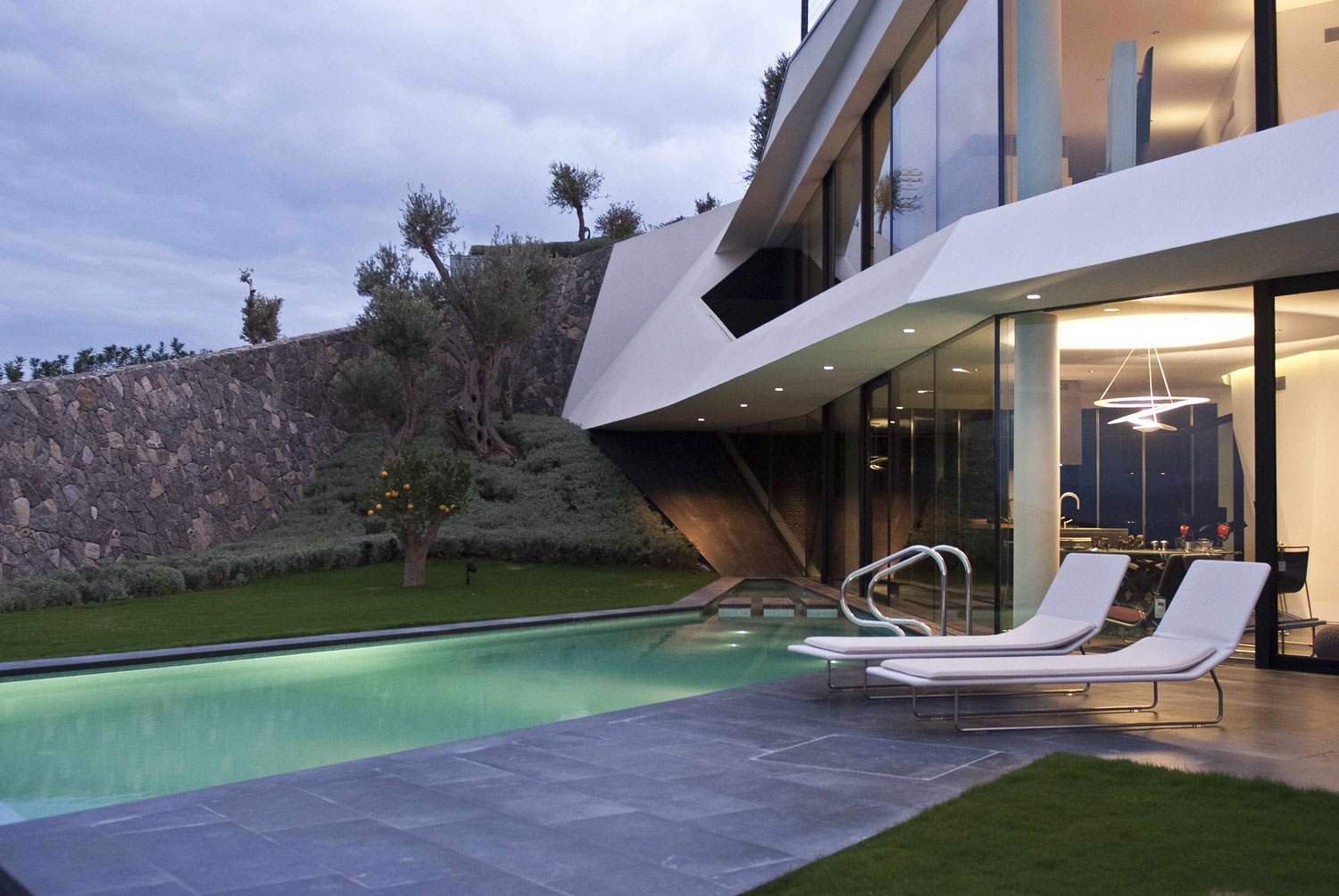 A Striking Contemporary Home Overlooking the Hebil Bay in Bodrum, Turkey by Aytaç Architects (4)