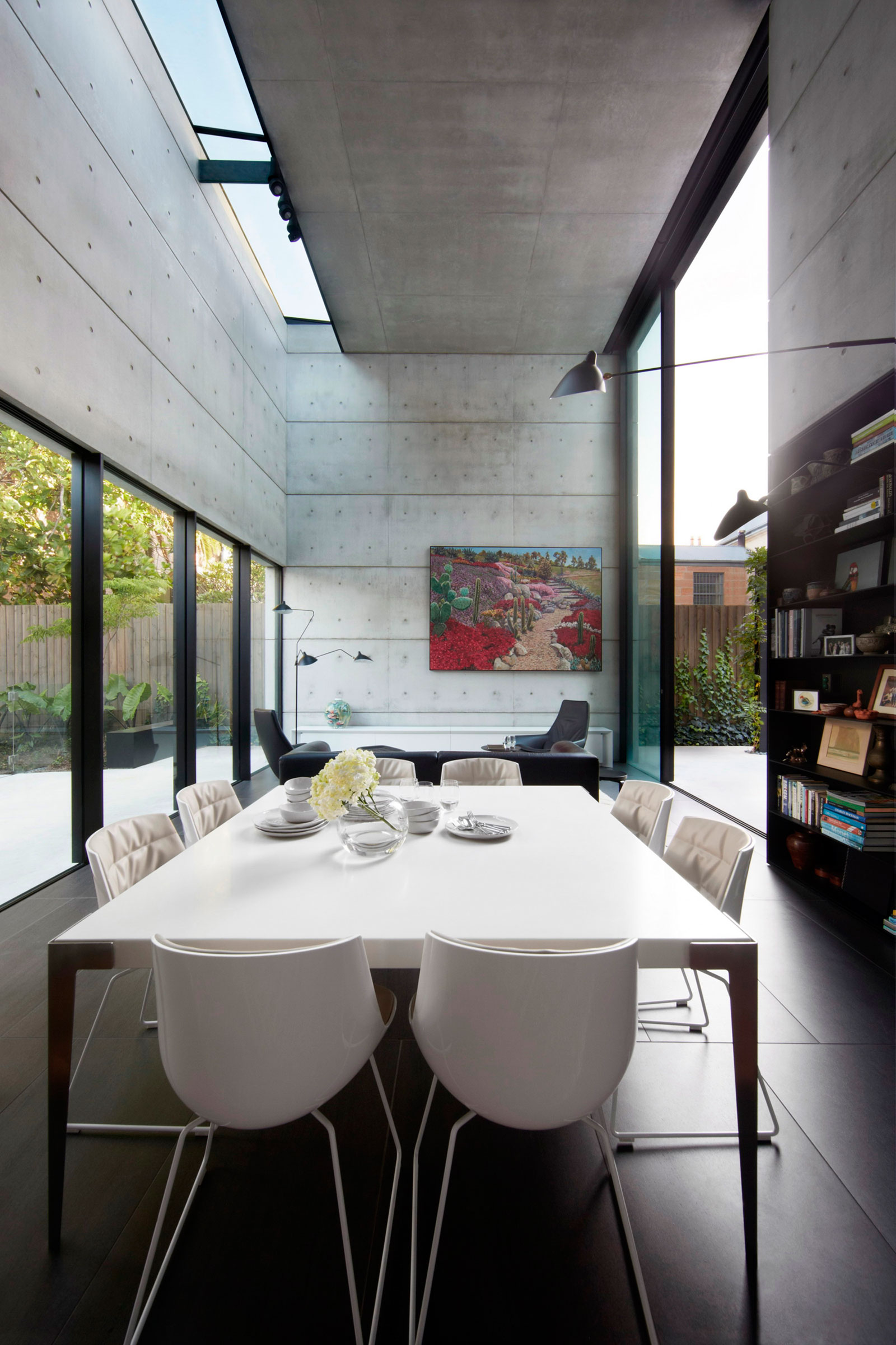 A Striking Contemporary Home with Concrete Walls and Pool in Woollahra, Australia by Smart Design Studio (17)