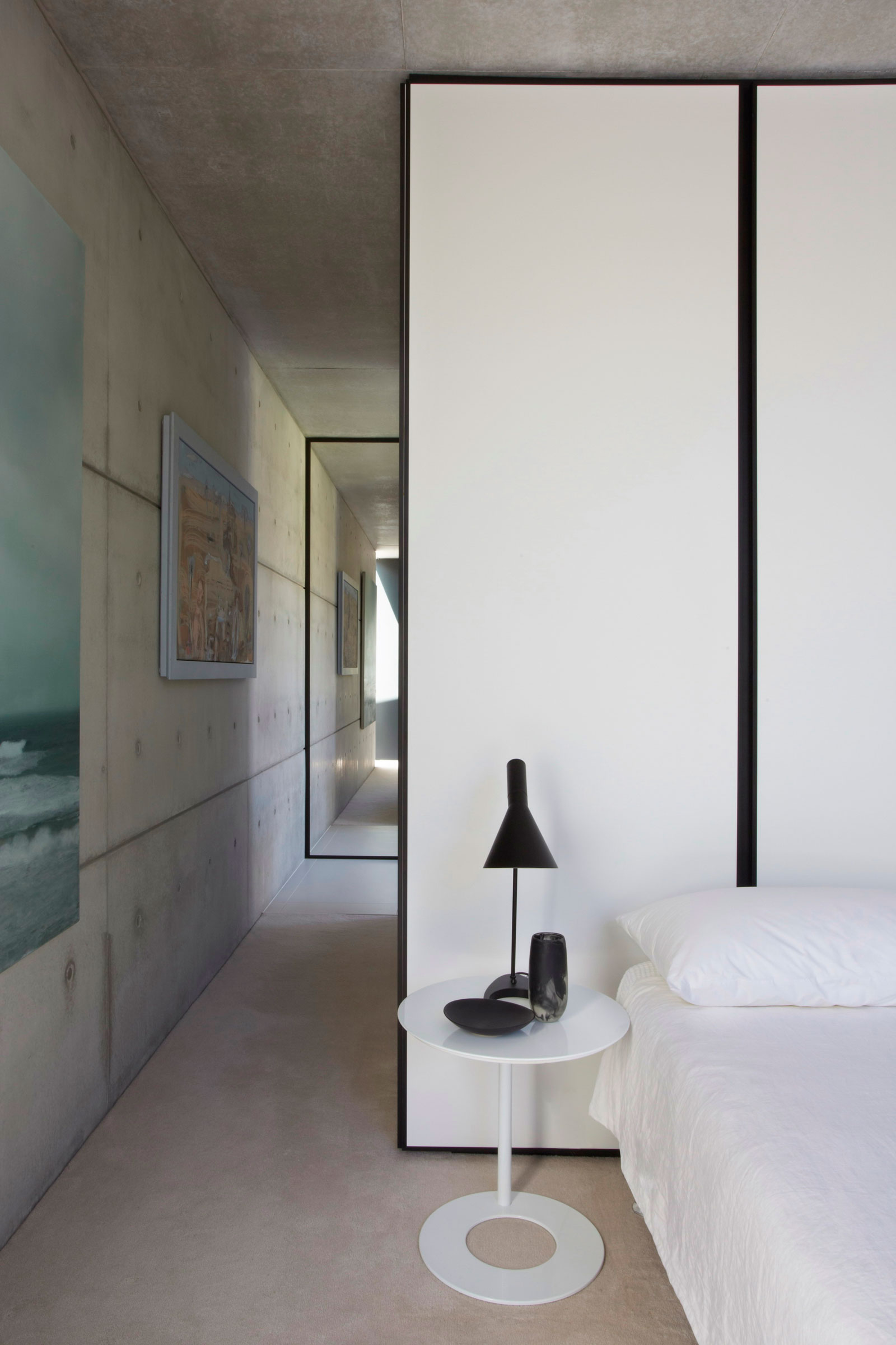 A Striking Contemporary Home with Concrete Walls and Pool in Woollahra, Australia by Smart Design Studio (25)