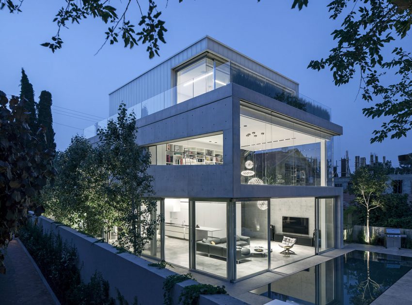 A Striking Contemporary Home with Elegant Features in Ramat Gan by Pitsou Kedem Architects (46)