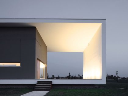 A Striking Contemporary Monolithic House with a Frame in Castelnovo, Italy by Andrea Oliva (12)