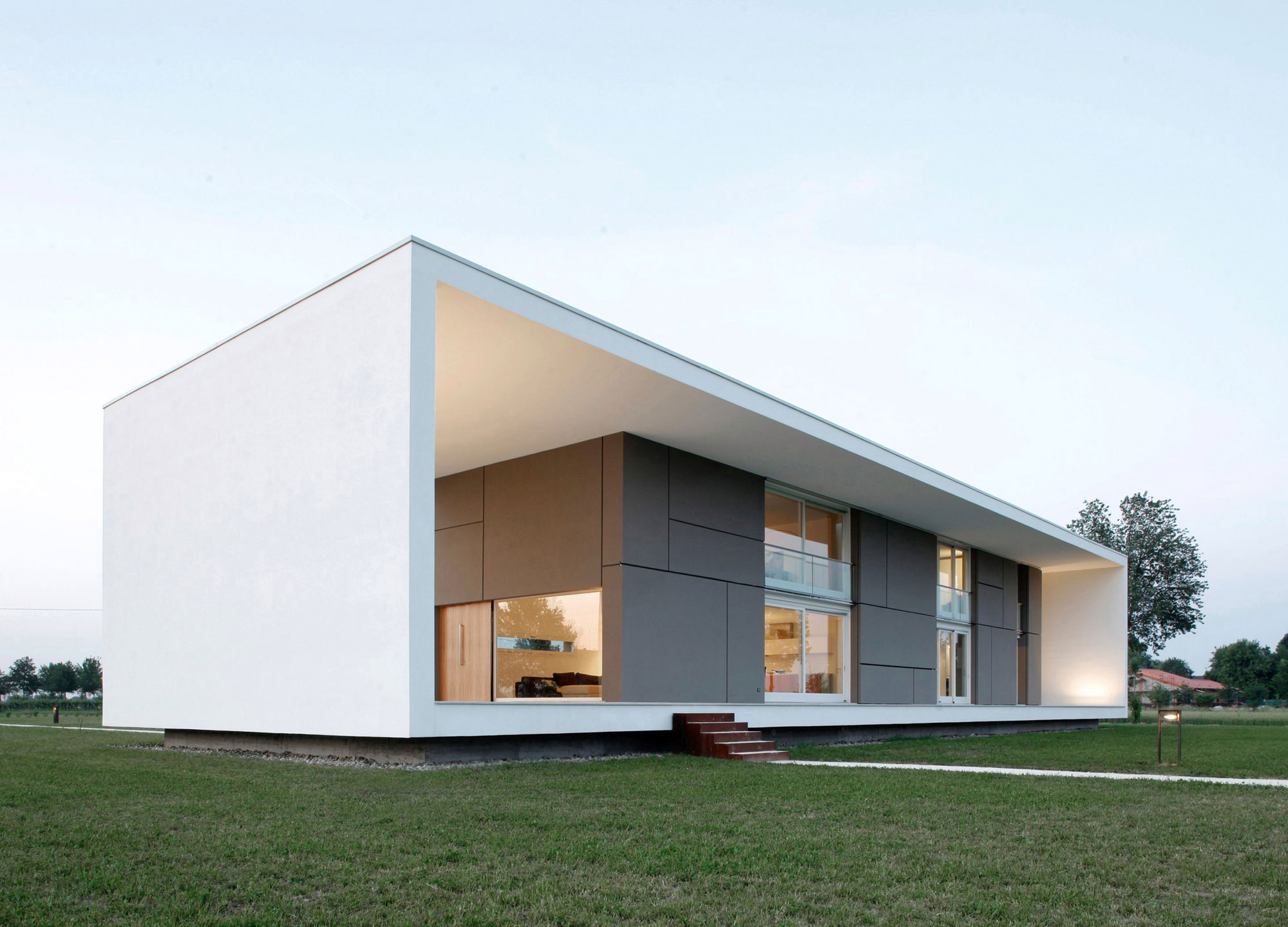 A Striking Contemporary Monolithic House with a Frame in Castelnovo, Italy by Andrea Oliva (14)