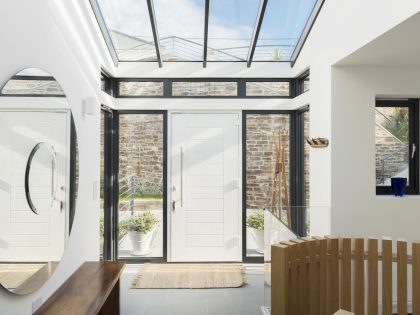 A Striking Modern Stone House with Luminous Interior and Sea Views in Sennen Cove by Laurence Associates (14)
