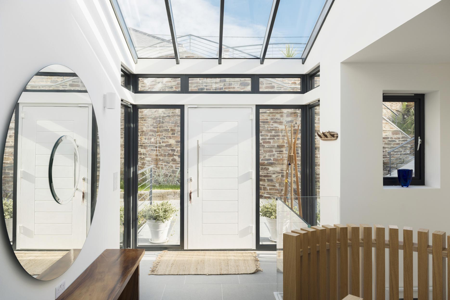 A Striking Modern Stone House with Luminous Interior and Sea Views in Sennen Cove by Laurence Associates (14)