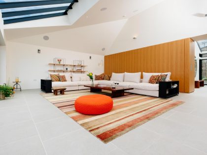 A Striking Modern Stone House with Luminous Interior and Sea Views in Sennen Cove by Laurence Associates (15)