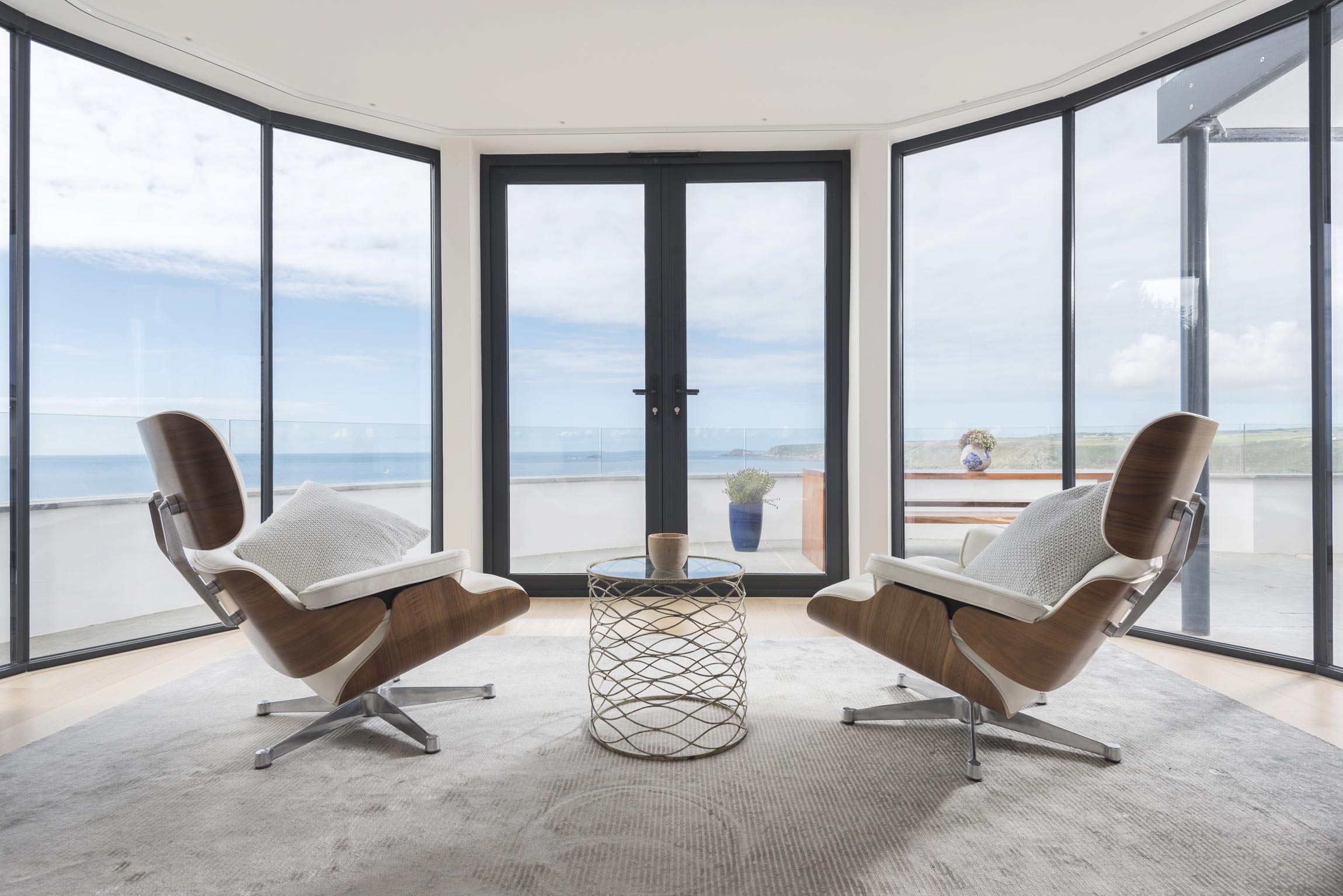 A Striking Modern Stone House with Luminous Interior and Sea Views in Sennen Cove by Laurence Associates (24)