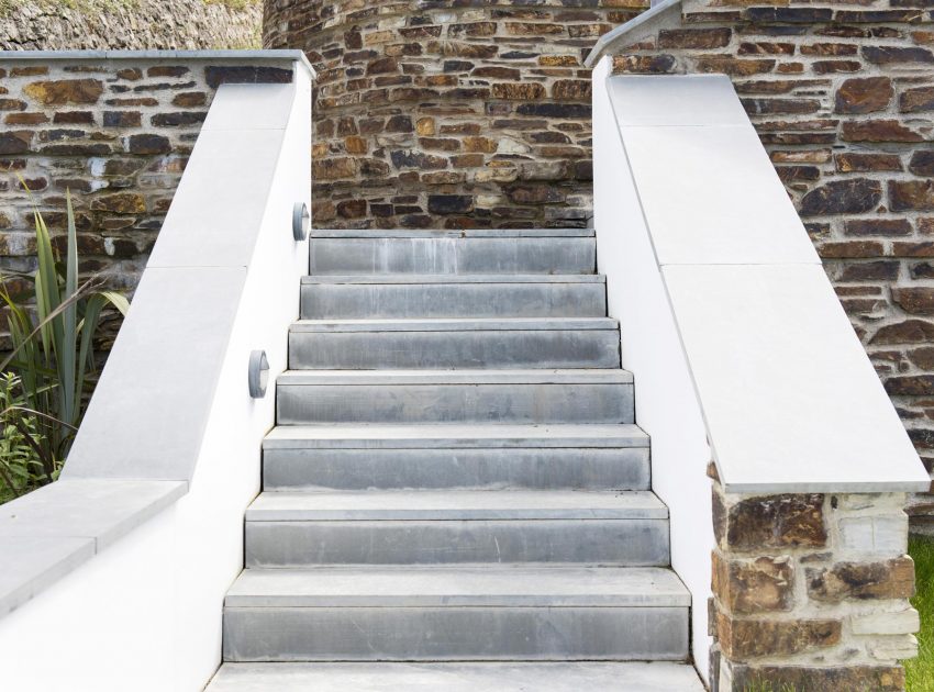 A Striking Modern Stone House with Luminous Interior and Sea Views in Sennen Cove by Laurence Associates (4)