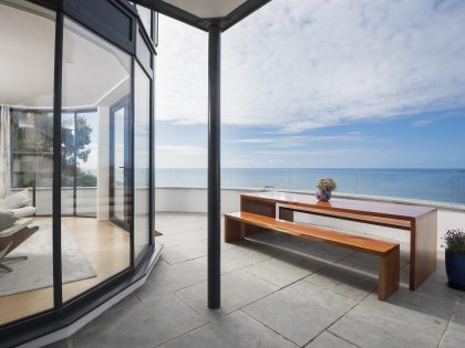 A Striking Modern Stone House with Luminous Interior and Sea Views in Sennen Cove by Laurence Associates (8)