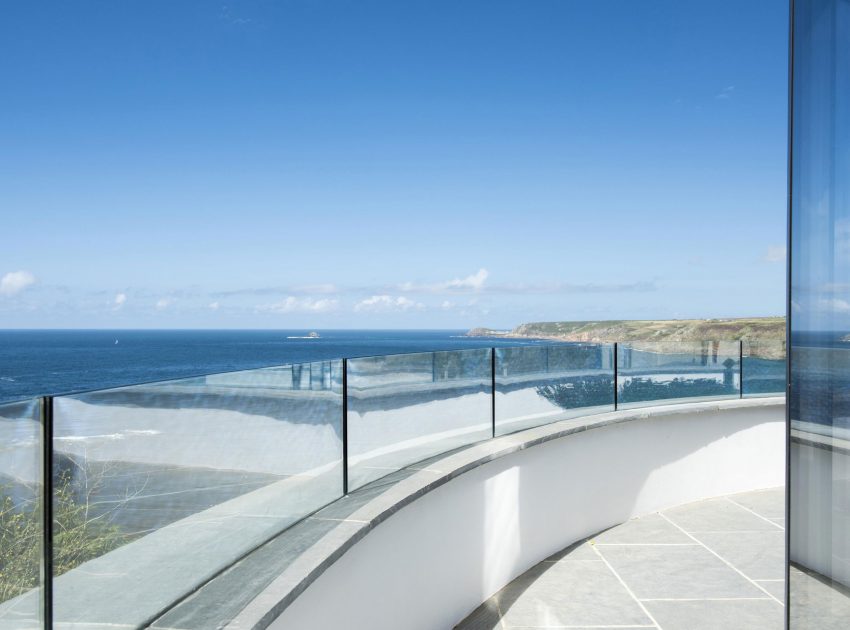 A Striking Modern Stone House with Luminous Interior and Sea Views in Sennen Cove by Laurence Associates (9)