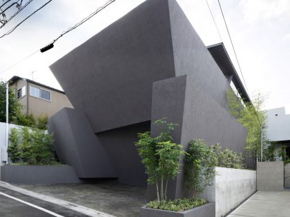 A Striking and Beautiful Geometric Home with Unique Angular walls in Meguro, Japan