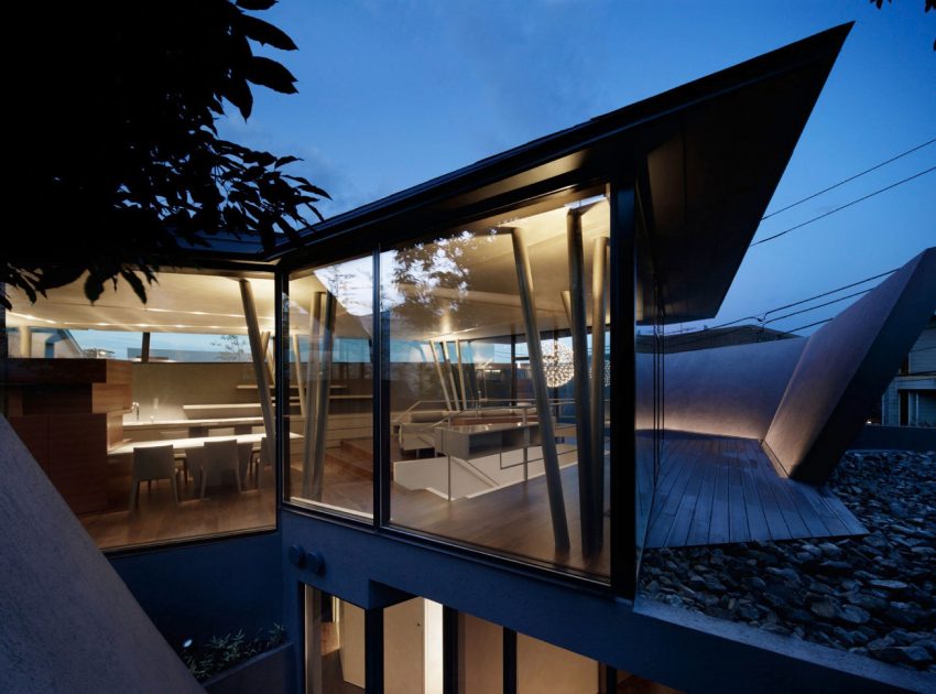 A Striking and Beautiful Geometric Home with Unique Angular walls in Meguro, Japan by ARTechnic Architects (22)