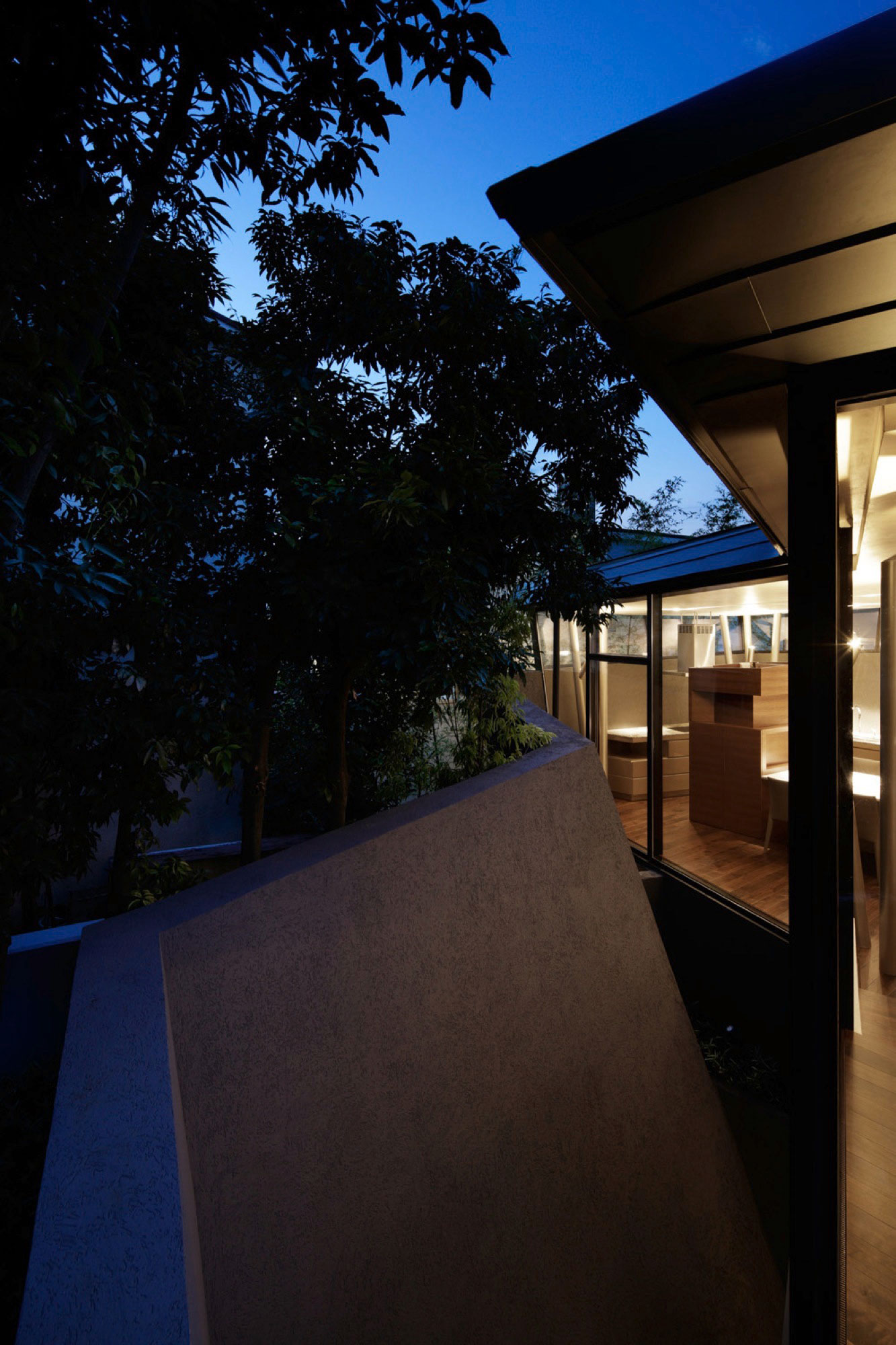 A Striking and Beautiful Geometric Home with Unique Angular walls in Meguro, Japan by ARTechnic Architects (23)