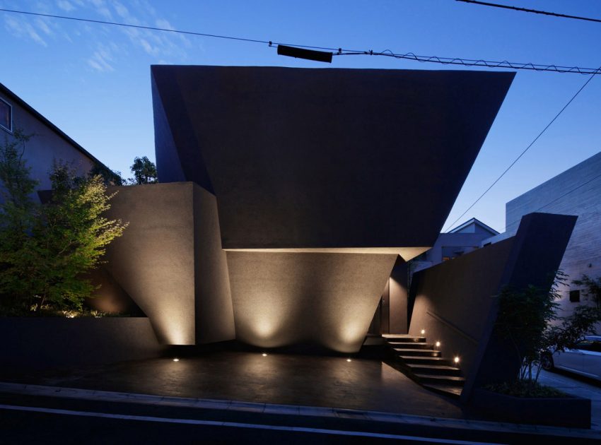 A Striking and Beautiful Geometric Home with Unique Angular walls in Meguro, Japan by ARTechnic Architects (26)