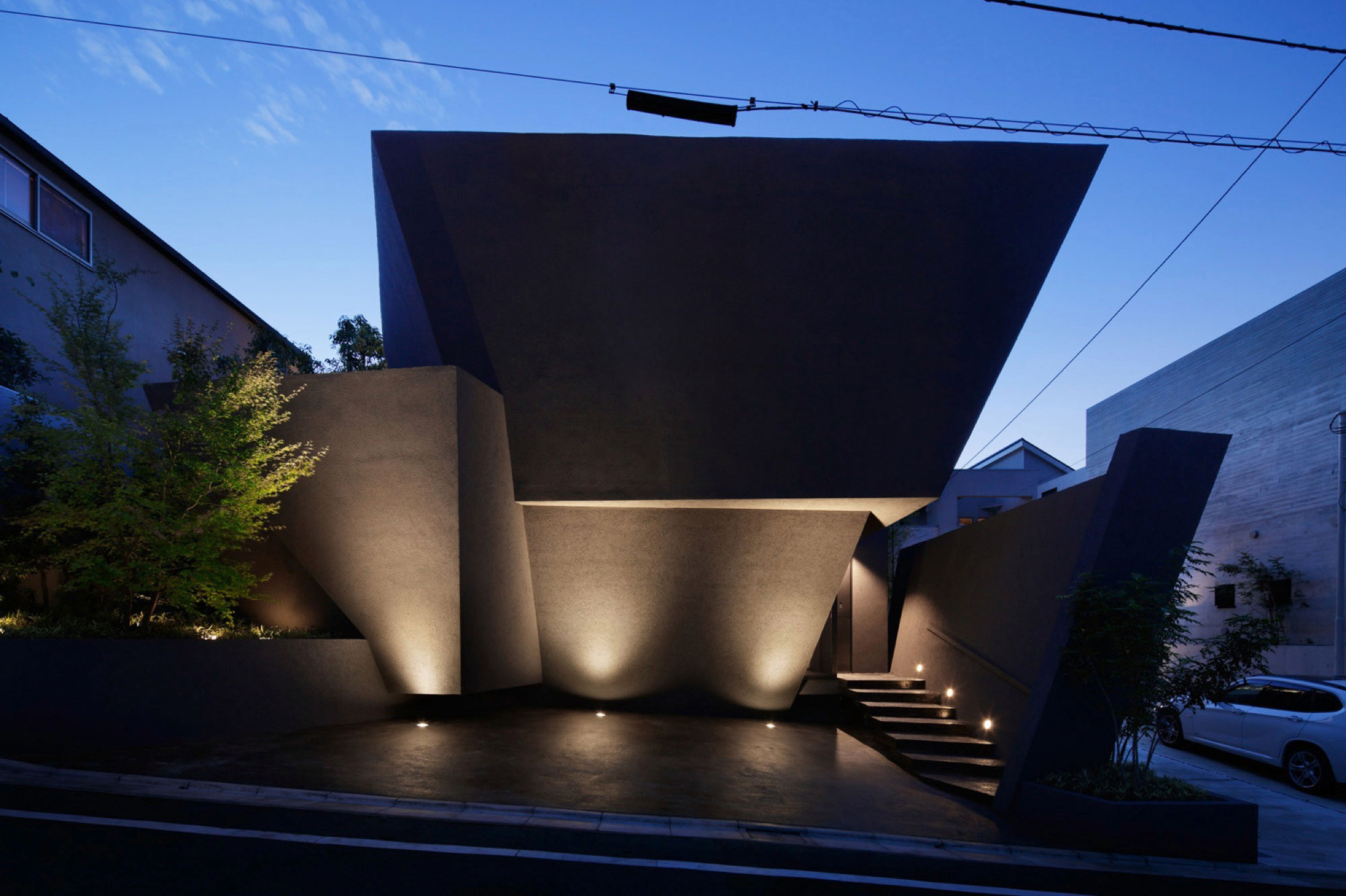 A Striking and Beautiful Geometric Home with Unique Angular walls in Meguro, Japan by ARTechnic Architects (26)