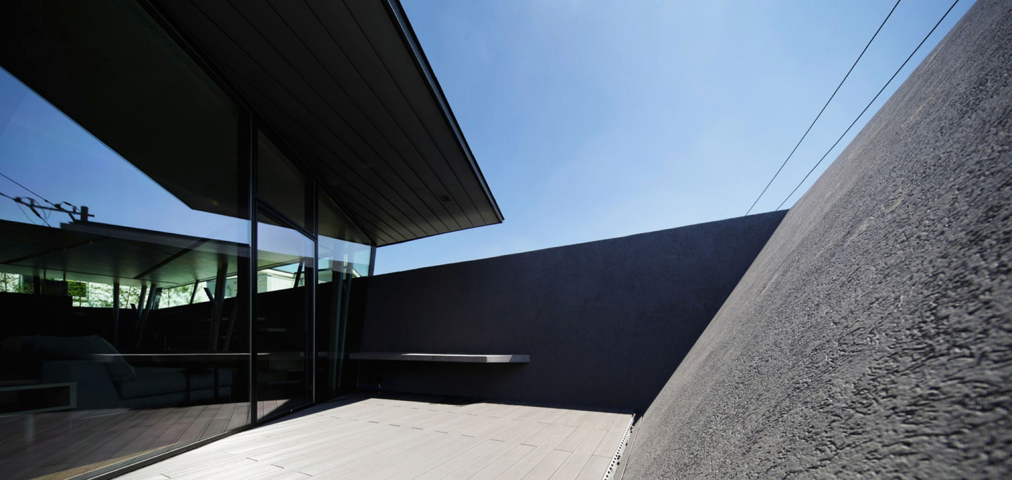 A Striking and Beautiful Geometric Home with Unique Angular walls in Meguro, Japan by ARTechnic Architects (5)