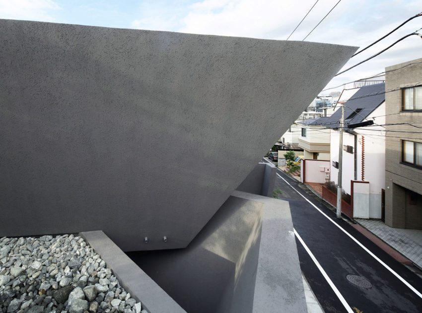 A Striking and Beautiful Geometric Home with Unique Angular walls in Meguro, Japan by ARTechnic Architects (6)