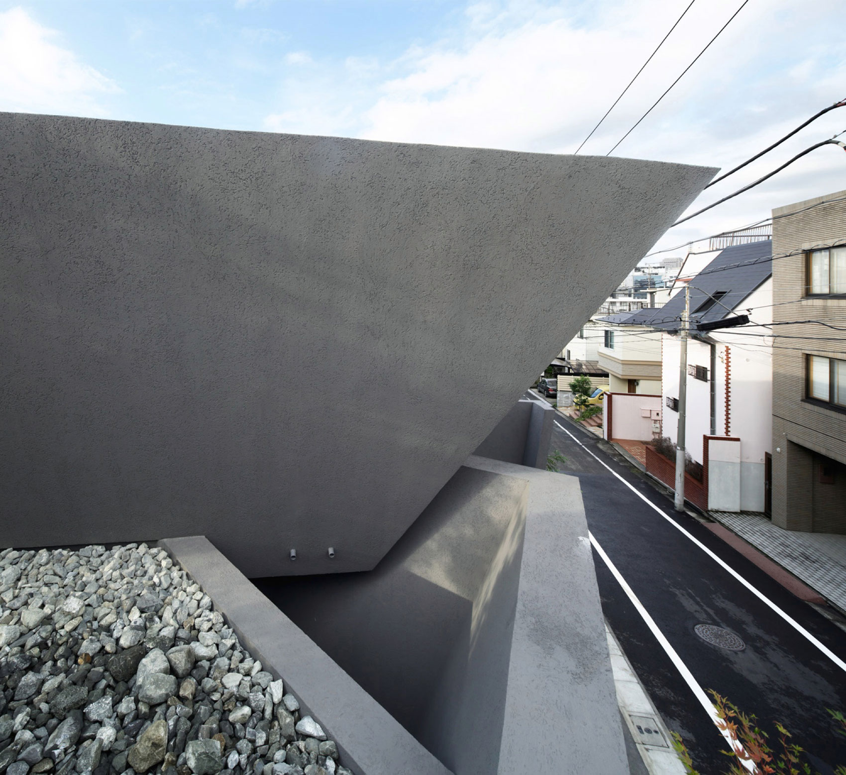 A Striking and Beautiful Geometric Home with Unique Angular walls in Meguro, Japan by ARTechnic Architects (6)