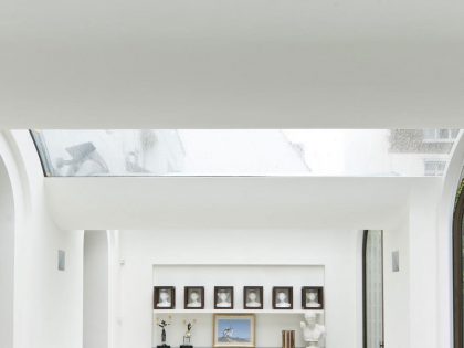 A Stunning Contemporary Home with Spaces Full of Natural Light in London's Hyde Park by Andy Martin Architects (4)