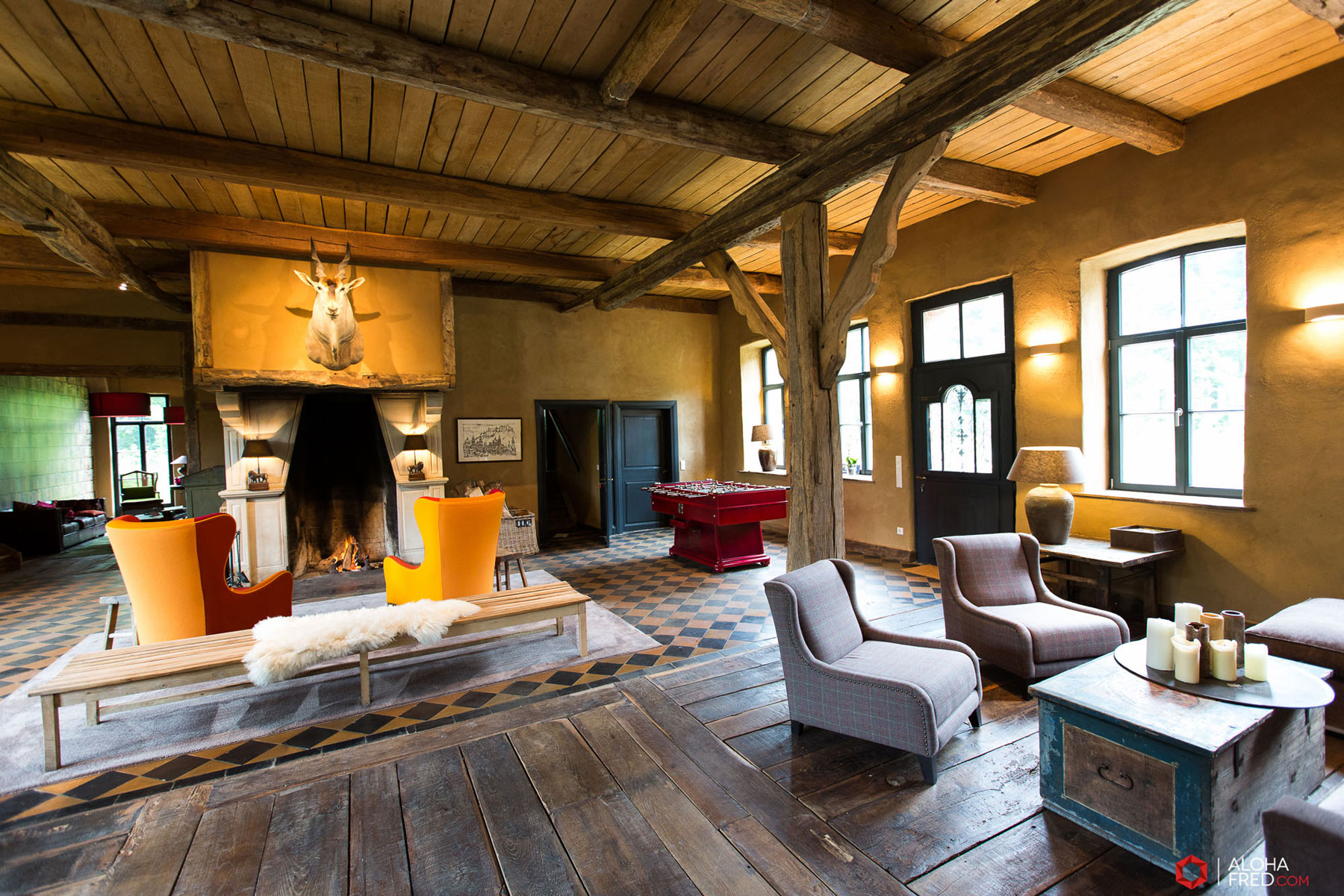 A Stunning Country House with Cozy and Warm Interior Style in North Rhine-Westphalia by Victoria Maria Interior Design (1)