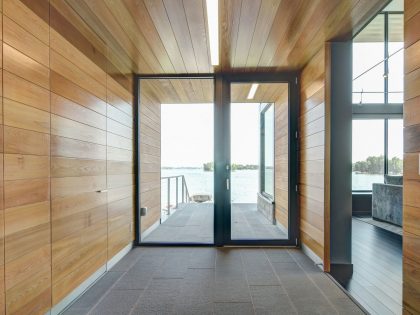 A Stunning Glass Lake House with Modern Silhouette of Earthy Materials in Minnesota by Rosenow | Peterson Design (19)