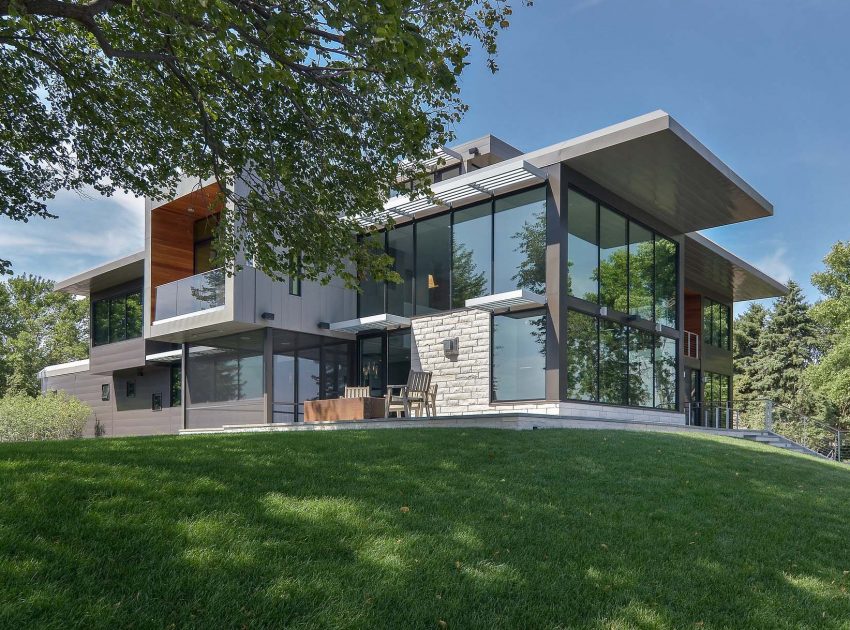 A Stunning Glass Lake House with Modern Silhouette of Earthy Materials in Minnesota by Rosenow | Peterson Design (2)