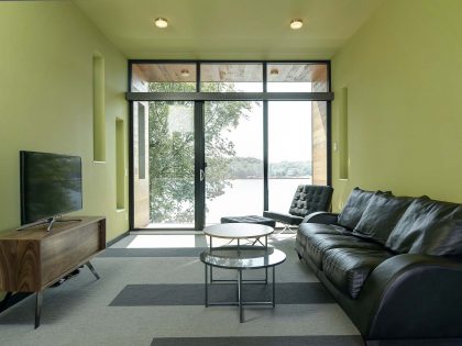 A Stunning Glass Lake House with Modern Silhouette of Earthy Materials in Minnesota by Rosenow | Peterson Design (34)