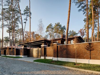 A Stunning Home Full of Silence and Surrounded by Nature in Kiev, Ukraine by Yunakov architecture (1)