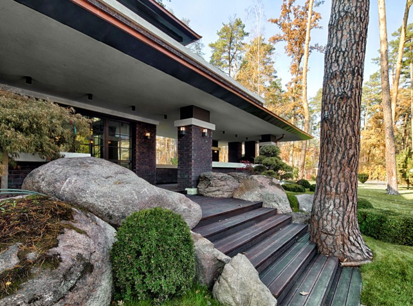 A Stunning Home Full of Silence and Surrounded by Nature in Kiev, Ukraine by Yunakov architecture (11)