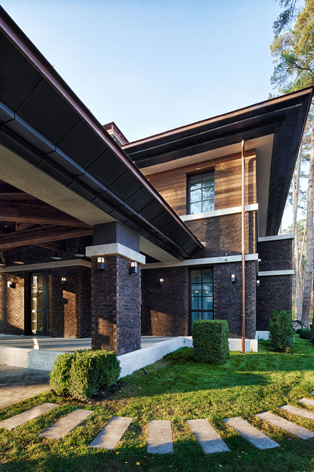 A Stunning Home Full of Silence and Surrounded by Nature in Kiev, Ukraine by Yunakov architecture (13)