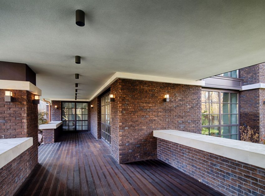 A Stunning Home Full of Silence and Surrounded by Nature in Kiev, Ukraine by Yunakov architecture (15)