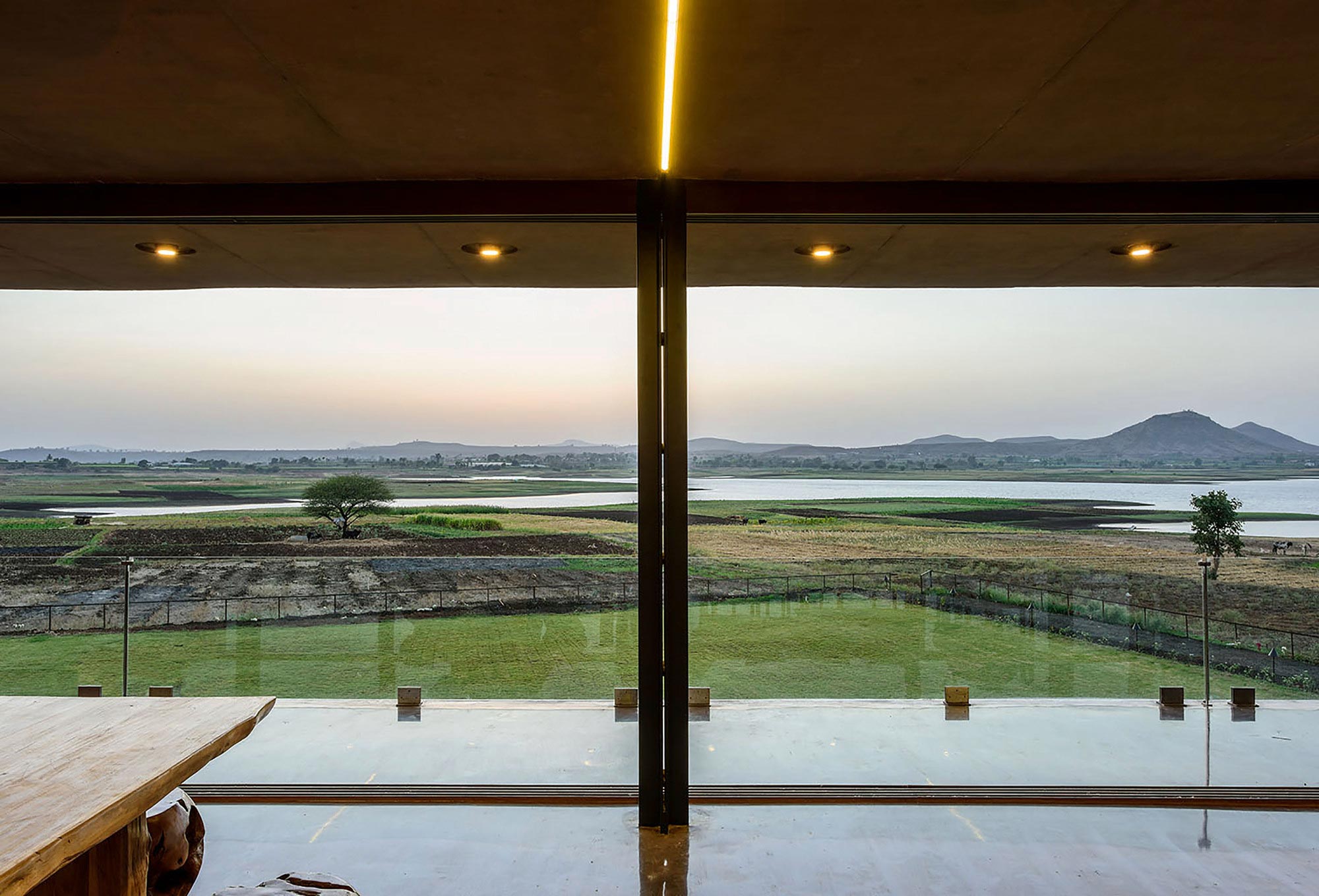 A Stunning Modern Concrete Home with Simple Interiors in Nashik, India by Ajay Sonar (8)