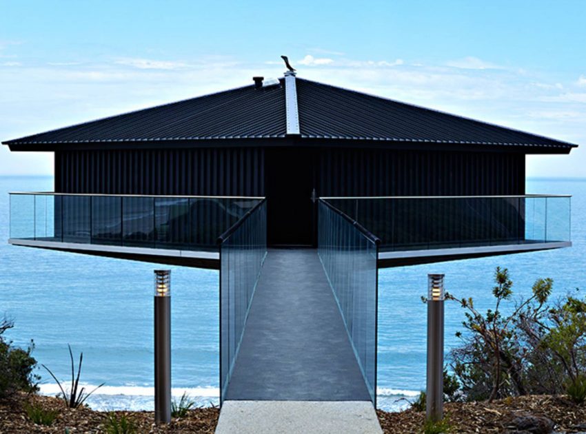 A Stunning Modern Hillside Home Perched above the Spectacular Ocean Road in Fairhaven, Australia by F2 Architecture (2)