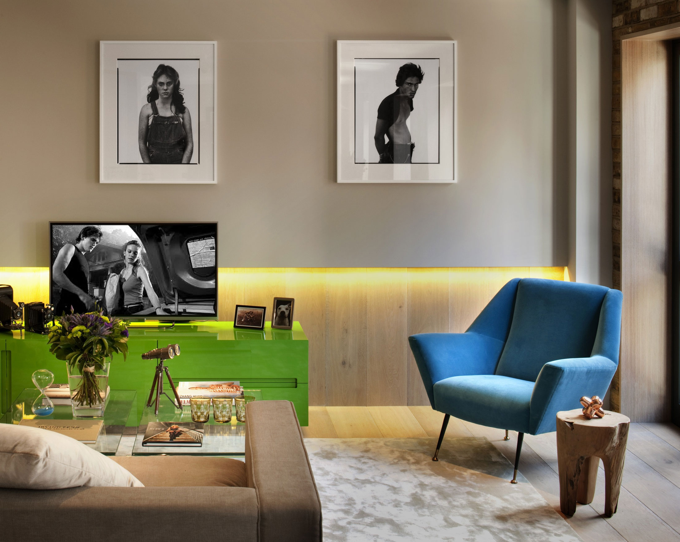 A Stunning Modern House with an Elegant Twist in London by TG-STUDIO (2)