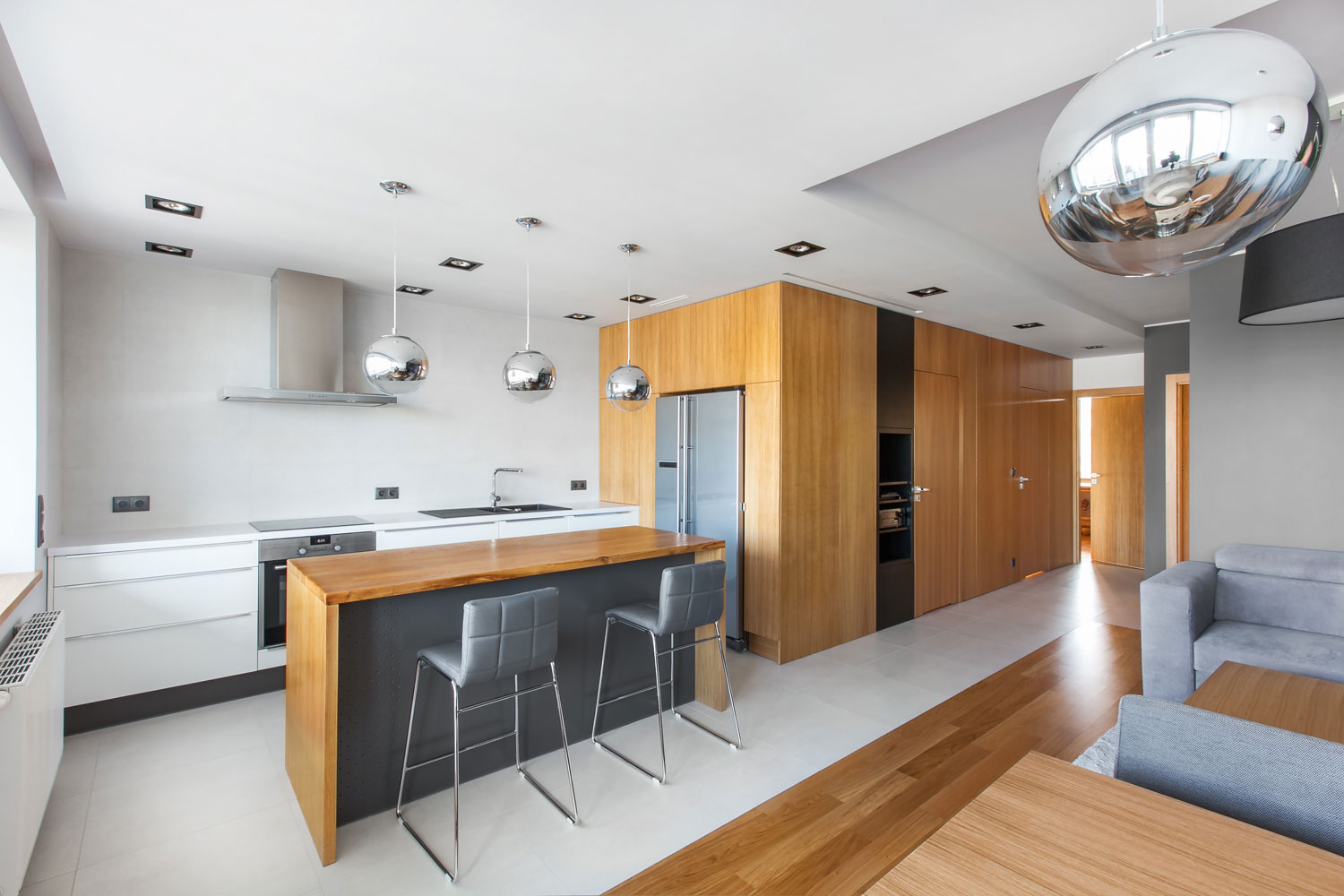 A Stunning Modular Apartment with Elegant and Neutral Color Palette in Poznan by mode:lina architekci (2)